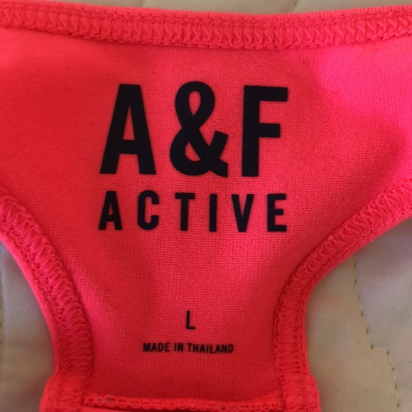 Abercrombie & Fitch  Athletic workout top - Picture 6 of 10